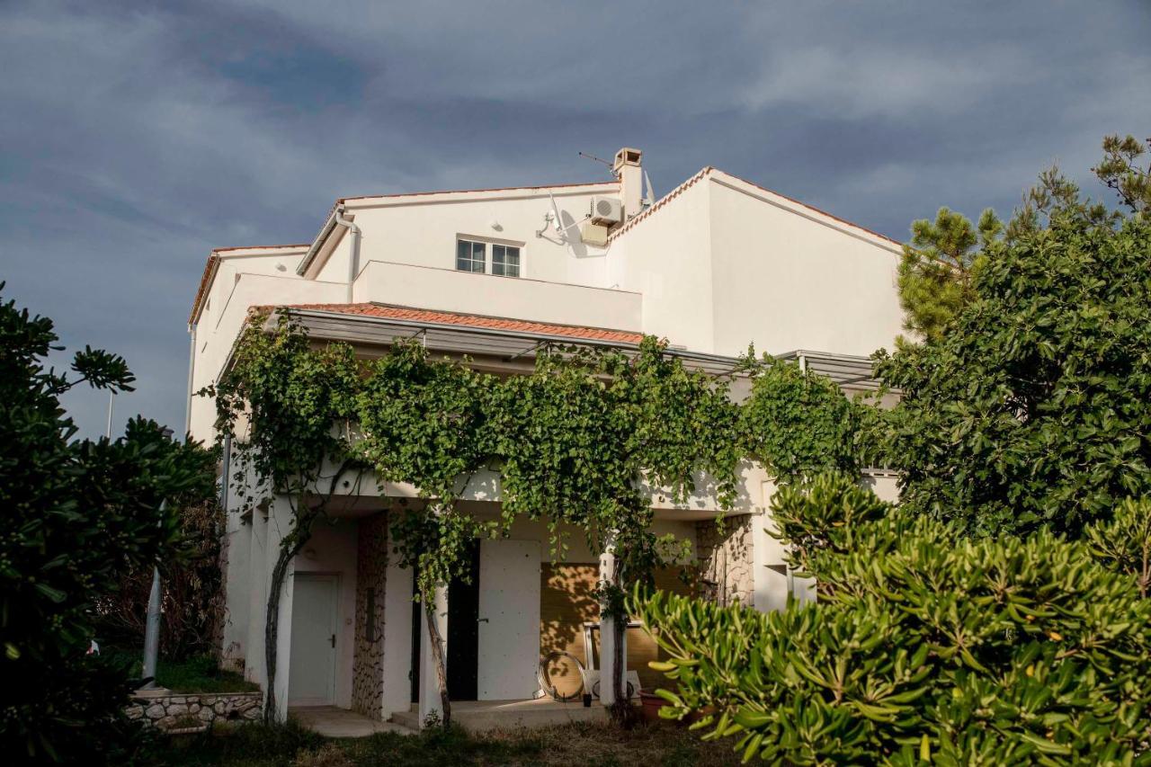 Guesthouse Sime Kolan Exteriér fotografie