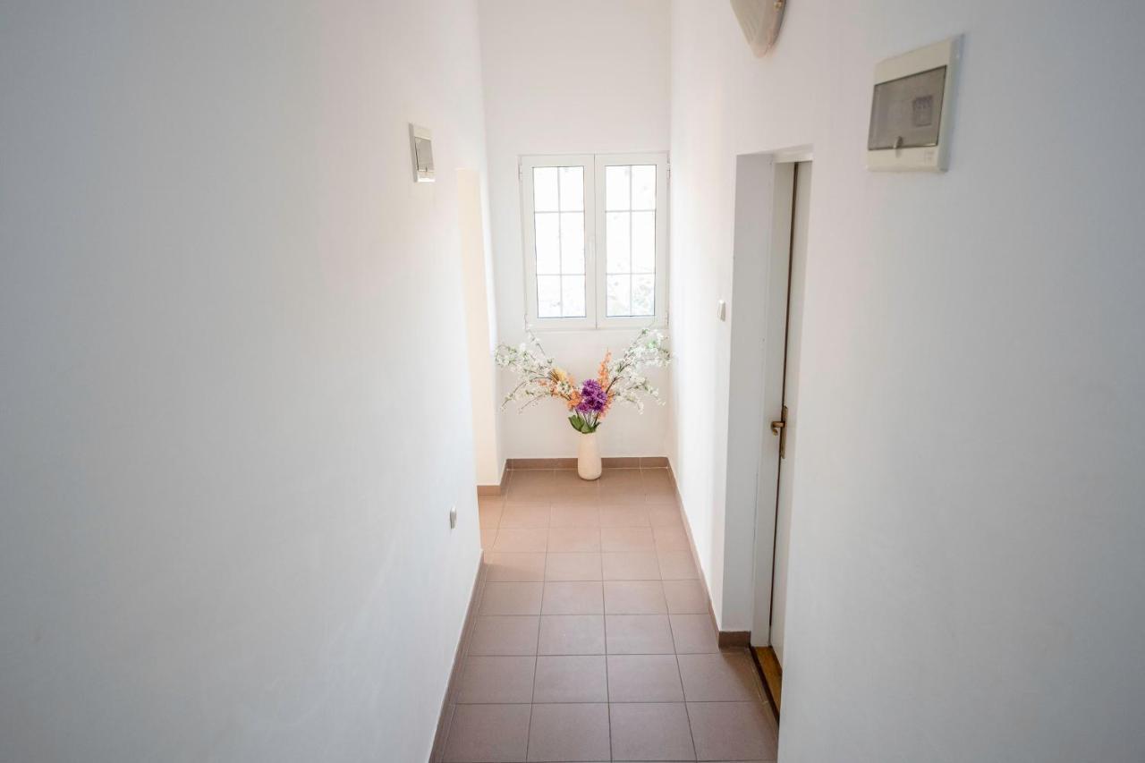 Guesthouse Sime Kolan Exteriér fotografie