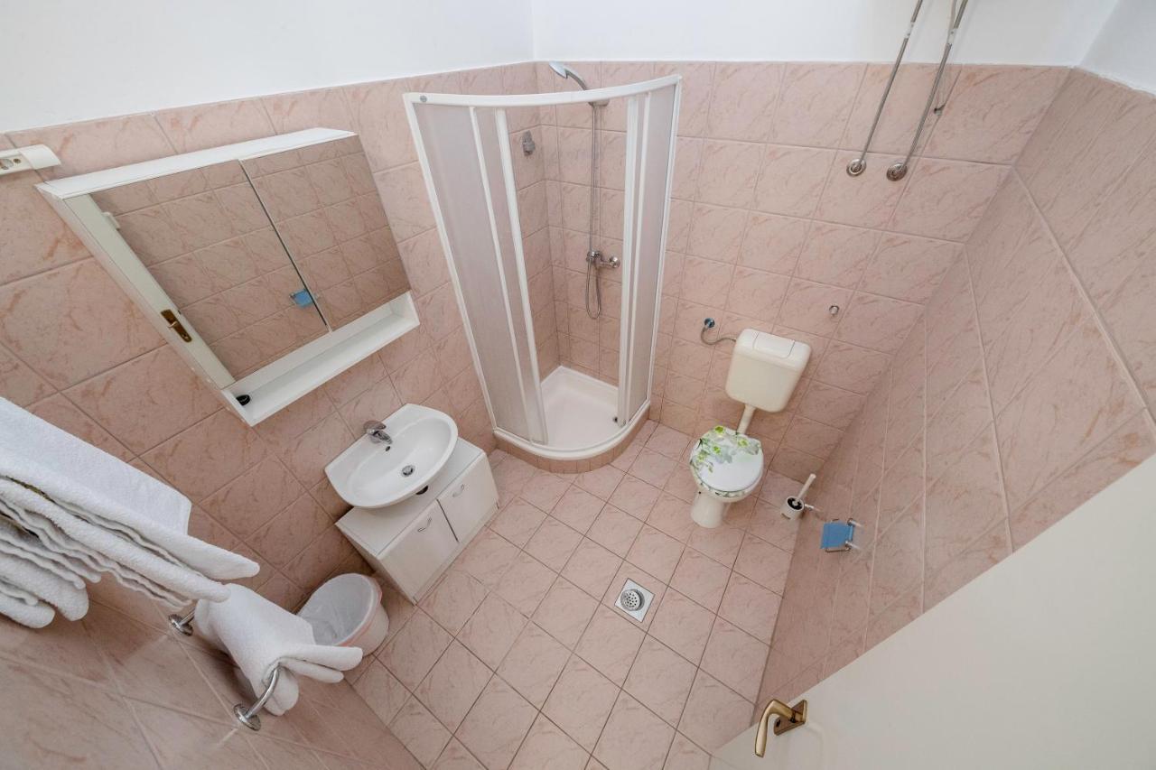 Guesthouse Sime Kolan Exteriér fotografie